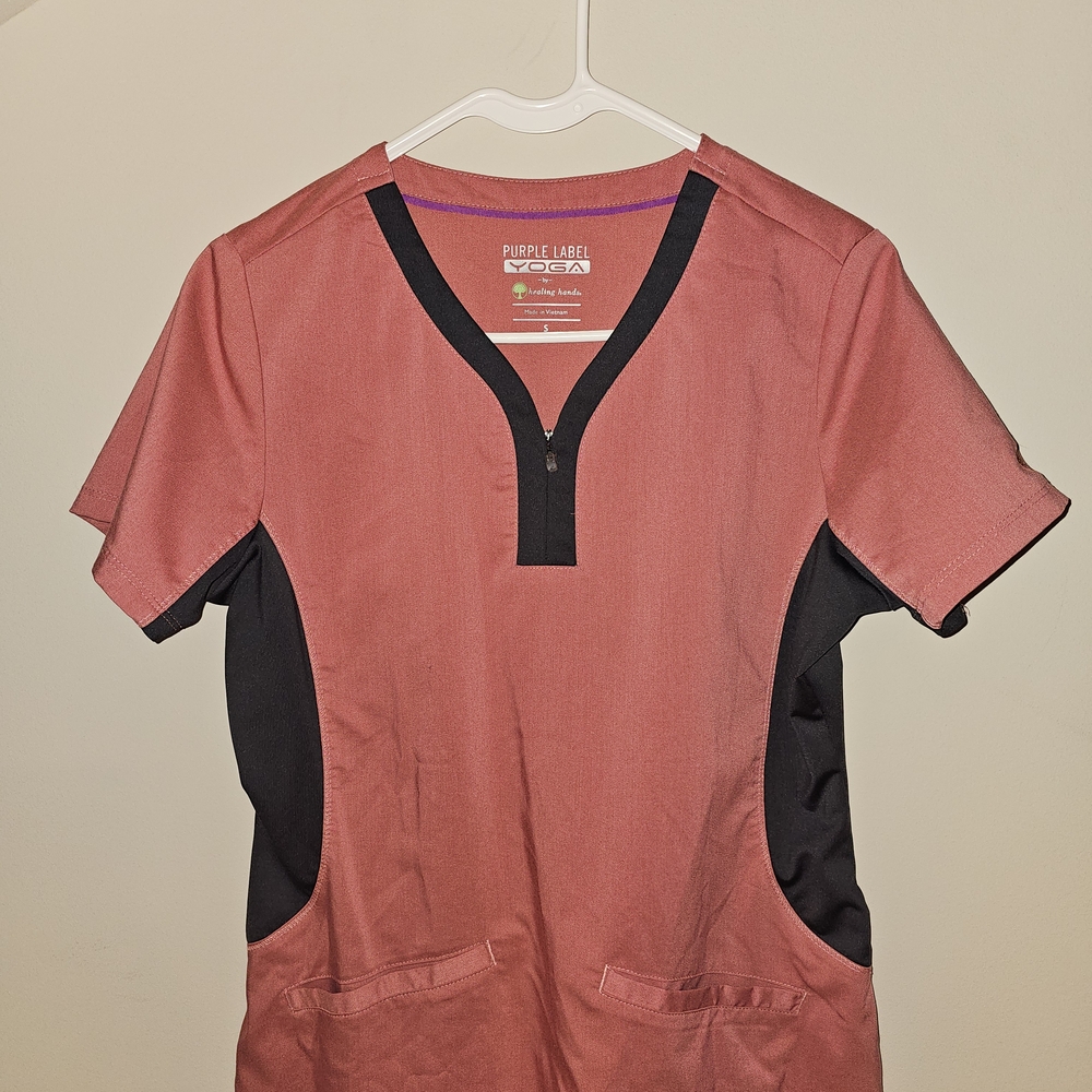 2 Pocket Peach Scrub Top